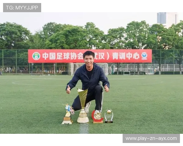 俱乐部挖走对手青训教练，区域人才争夺升级引领足球青训新格局