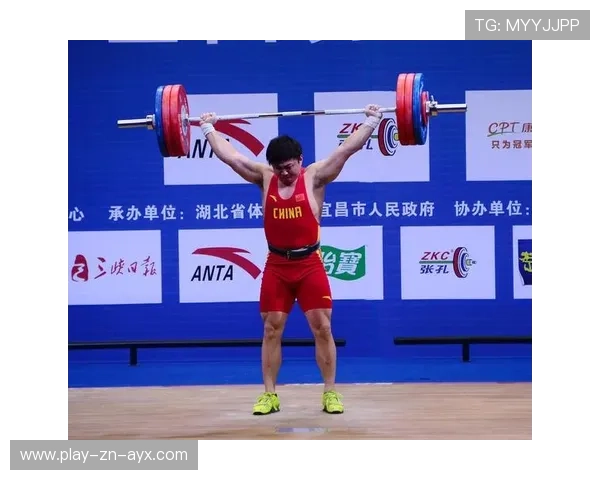 举重赛场心理辅导成趋势，举重队比赛