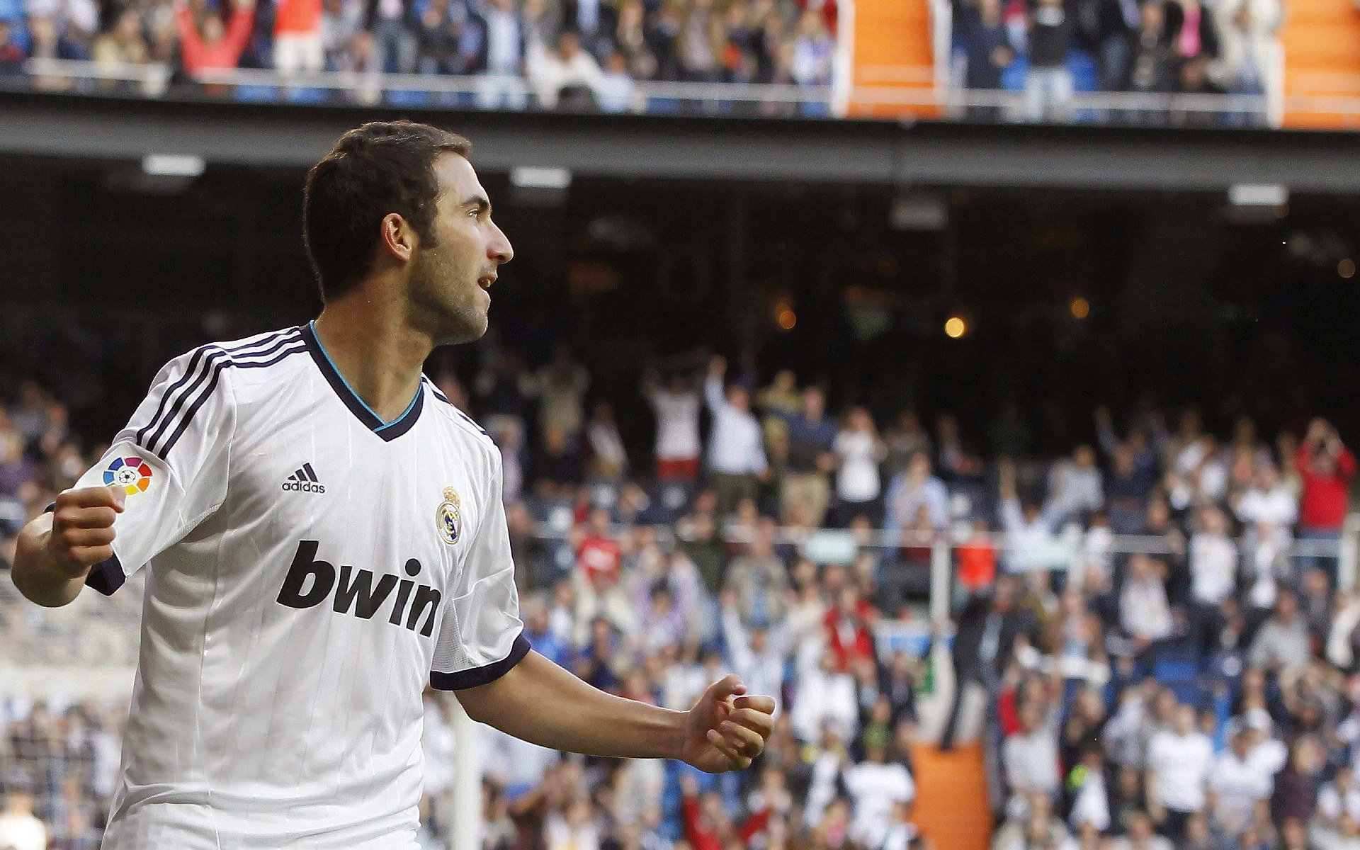 五大联赛是否因对手风格变化主动调整中场厚度,五大联赛分析