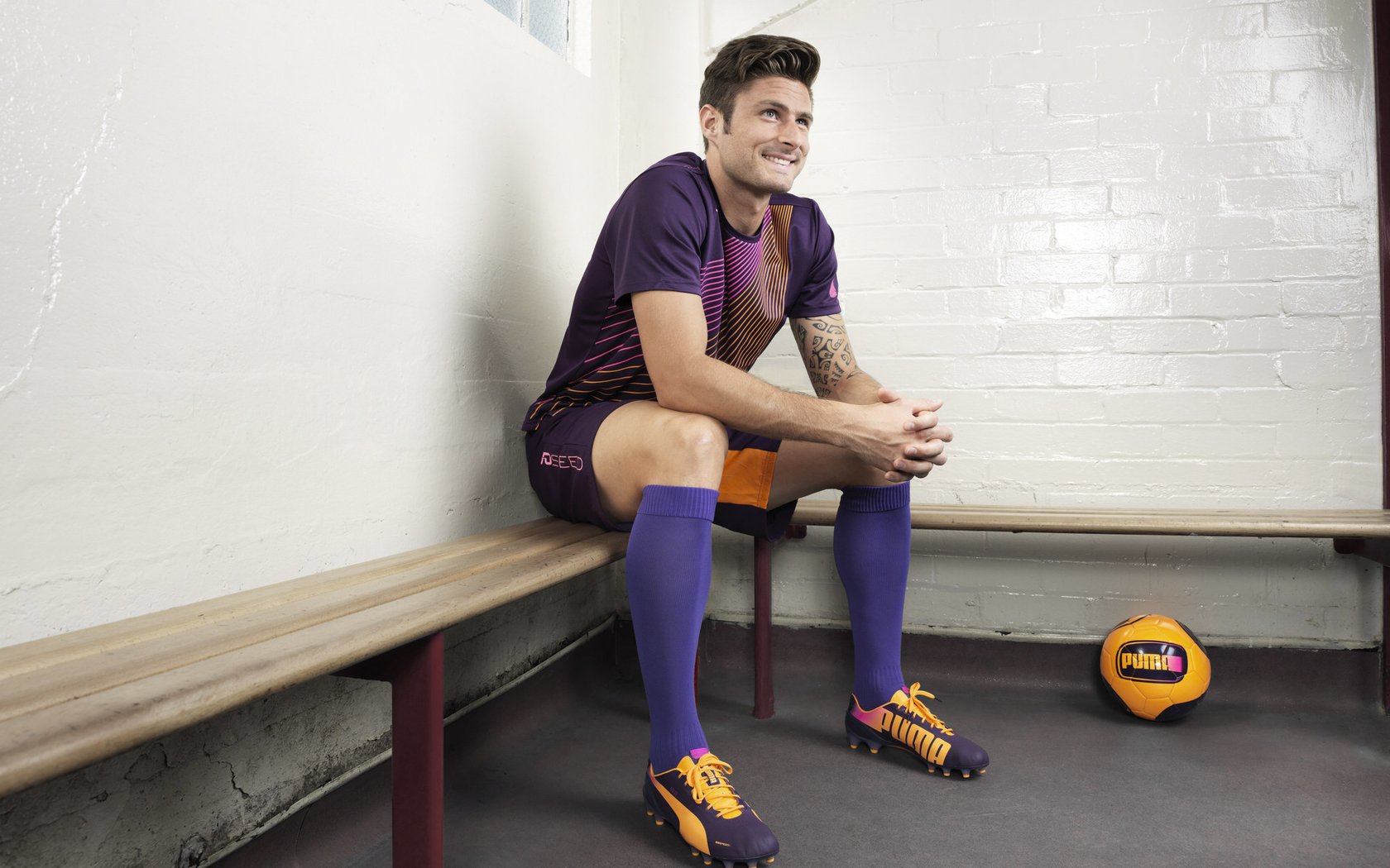 “安赫尔·巴尔博萨的反应速度与精准突破,成为美洲狮队的得分关键”